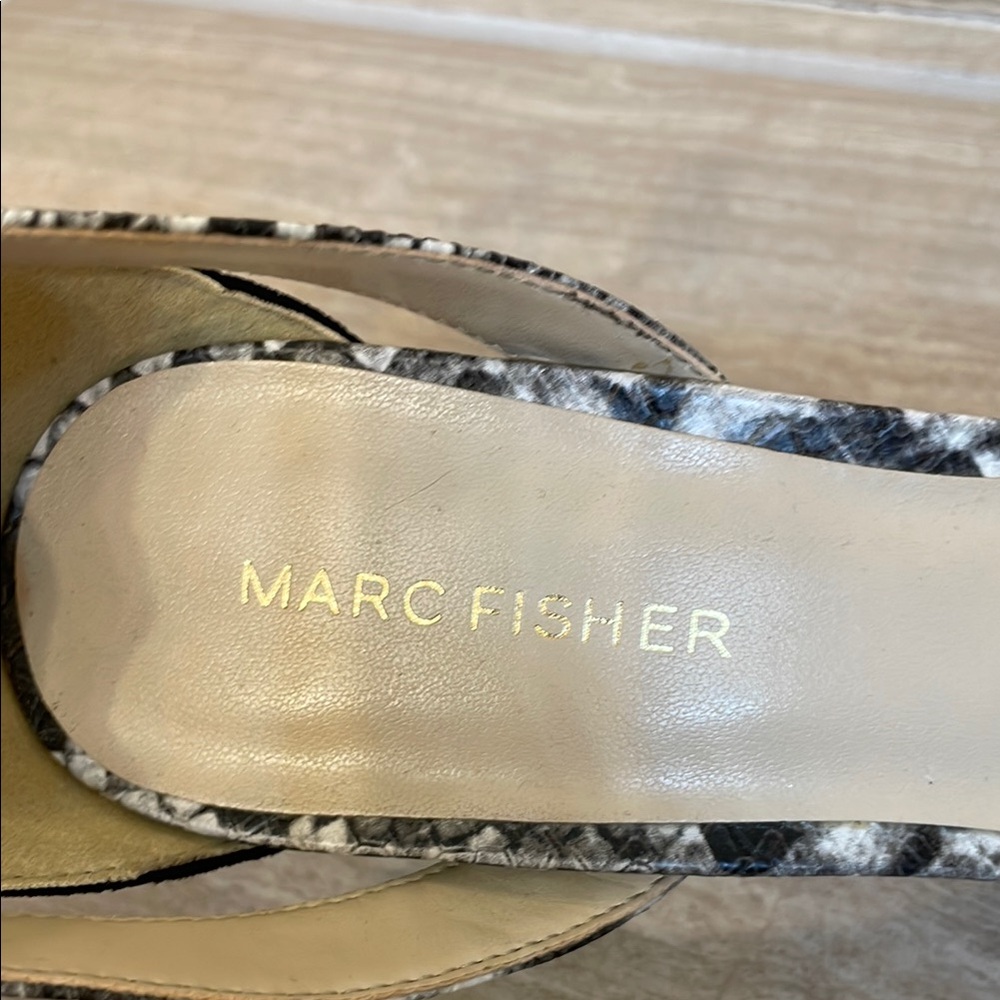 MARC FISHER UEC Size 7.5 Elegant Black Gray Women's Heels Suede Snakeskin - Picture 3 of 10
